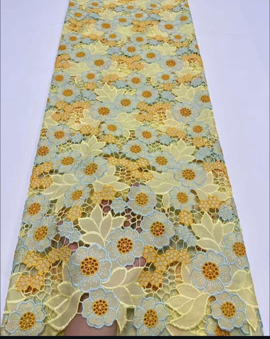 Soft Flowery Guipure (No Stone). 3